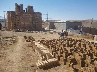 آغاز مرمت برج کبوترخانه قلعه ترکی لنجان‌