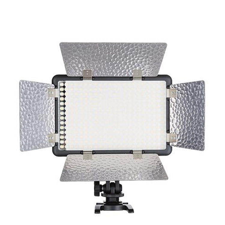 بررسی پروژکتور گودکس Godox LED308C II LED Video Light