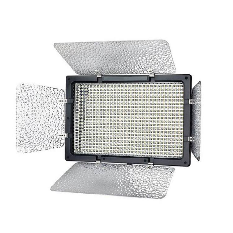 بررسی نور ثابت ال ای دی Maxlight SMD-320 II LED Video Light