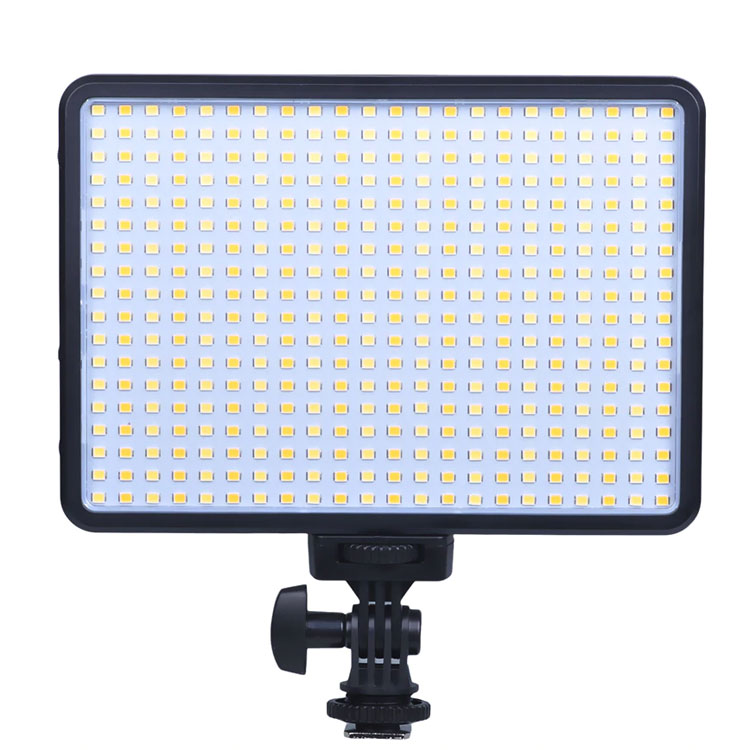 بررسی نور ثابت ال ای دی LED-396AS Professional Video Light